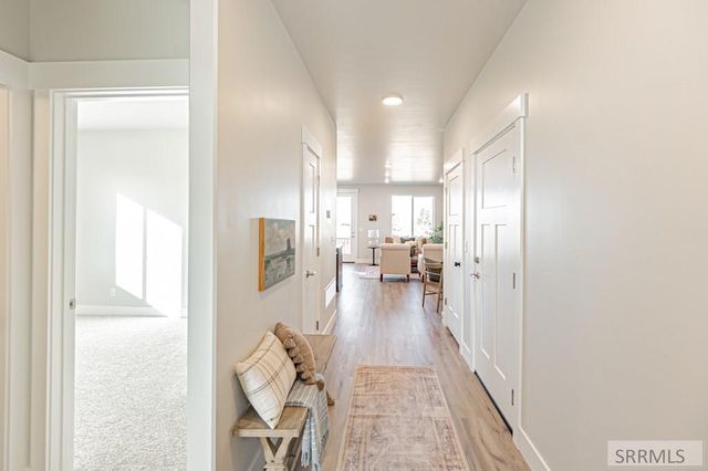 6455 Ender Ln, Idaho Falls, ID 83401