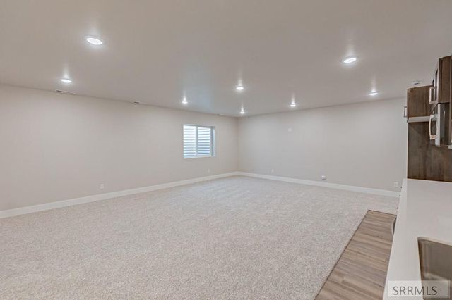 6455 Ender Ln, Idaho Falls, ID 83401