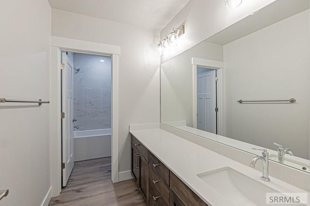 6455 Ender Ln, Idaho Falls, ID 83401