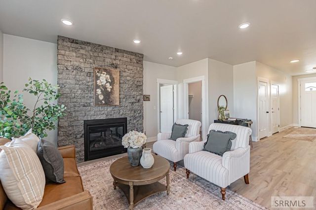 6455 Ender Ln, Idaho Falls, ID 83401