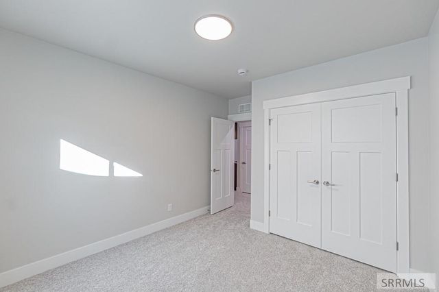 6455 Ender Ln, Idaho Falls, ID 83401