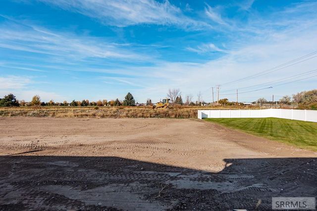 6455 Ender Ln, Idaho Falls, ID 83401