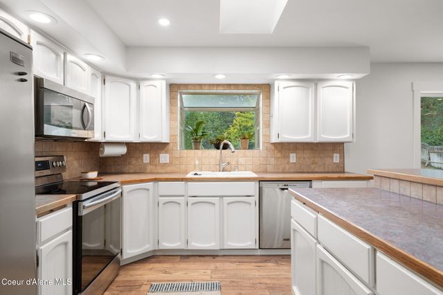 10107 E 39th Ave, Spokane Valley, WA 99206