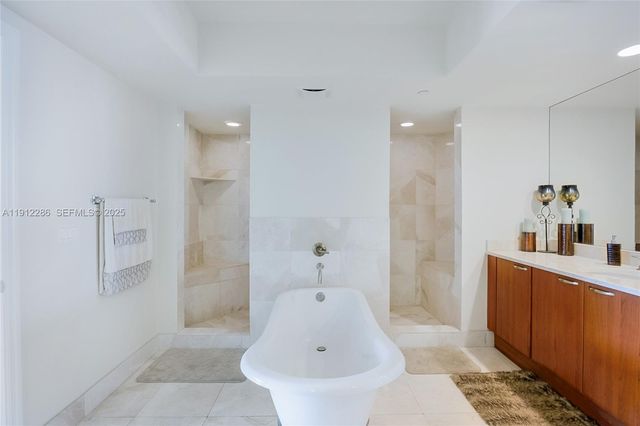 3301 NE 183rd Street 1607, Aventura, FL 33160