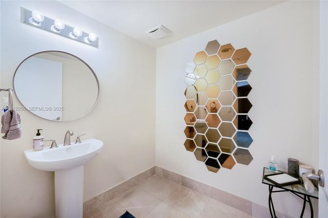 3301 NE 183rd Street 1607, Aventura, FL 33160