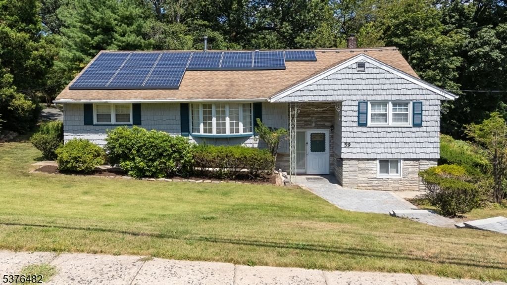 59 Brookside Rd, West Orange Twp., NJ 07052