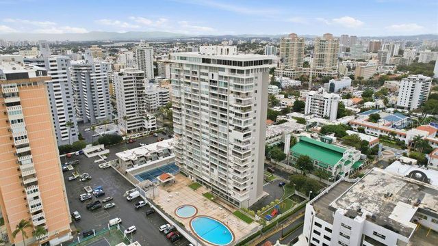TORRE DEL MAR ASHFORD AVENUE 1104, San Juan, PR 00907