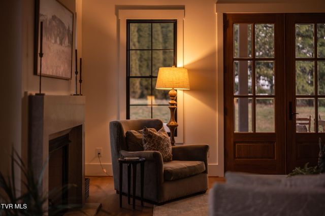 302 Huntington Way, Johnson City, TN 37604