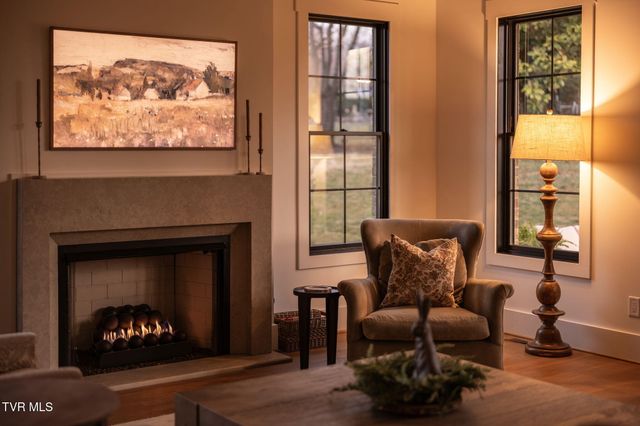 302 Huntington Way, Johnson City, TN 37604