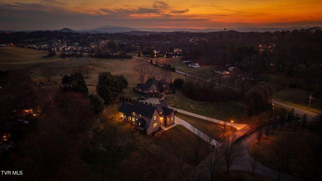 302 Huntington Way, Johnson City, TN 37604