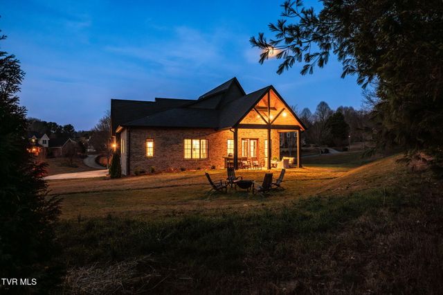 302 Huntington Way, Johnson City, TN 37604