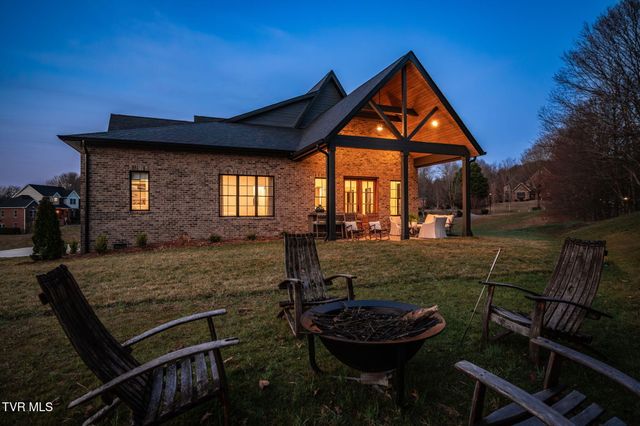 302 Huntington Way, Johnson City, TN 37604