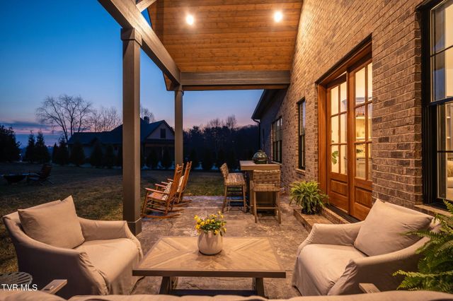 302 Huntington Way, Johnson City, TN 37604