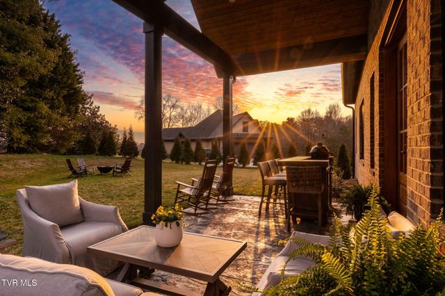 302 Huntington Way, Johnson City, TN 37604