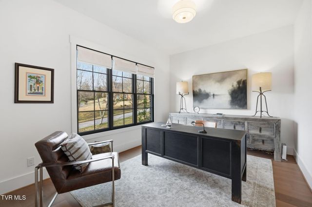 302 Huntington Way, Johnson City, TN 37604