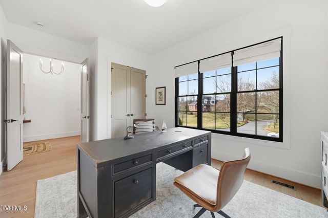 302 Huntington Way, Johnson City, TN 37604