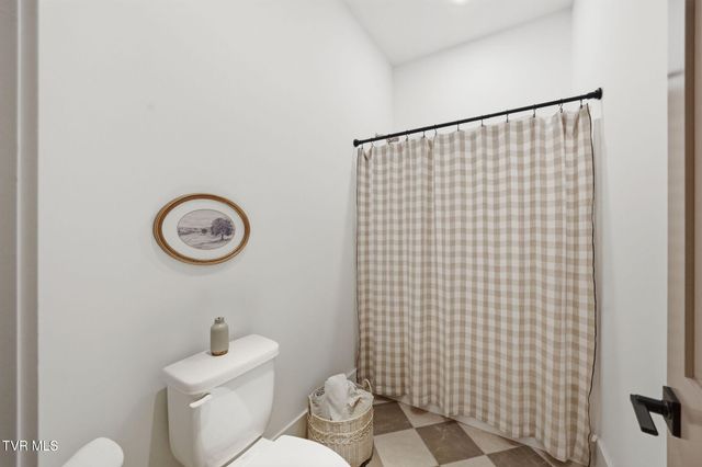 302 Huntington Way, Johnson City, TN 37604