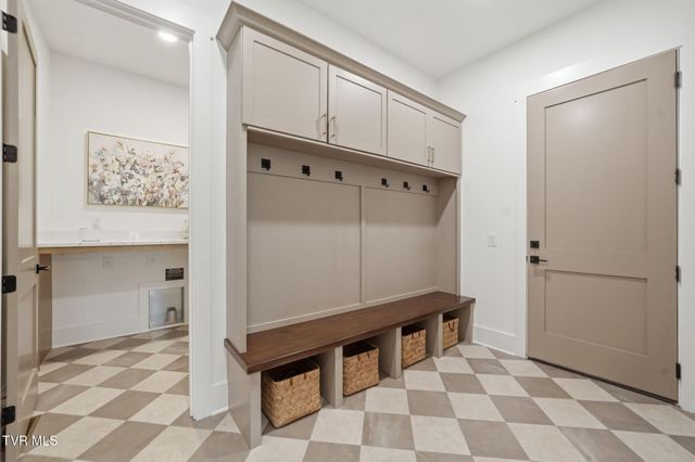 302 Huntington Way, Johnson City, TN 37604