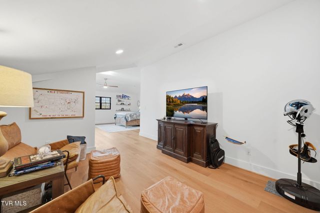 302 Huntington Way, Johnson City, TN 37604