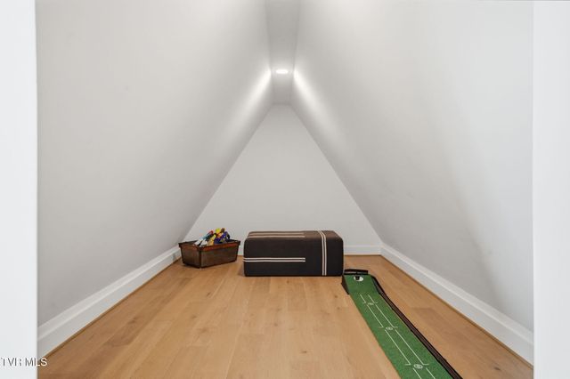 302 Huntington Way, Johnson City, TN 37604