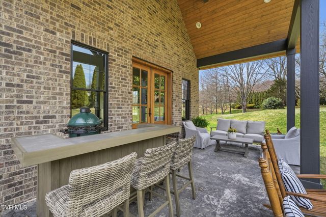 302 Huntington Way, Johnson City, TN 37604