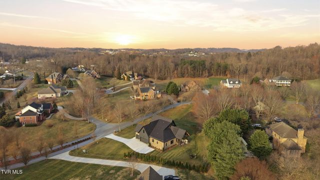 302 Huntington Way, Johnson City, TN 37604