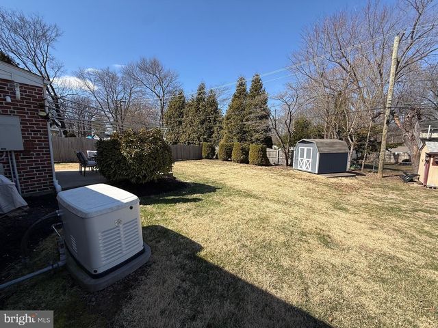 2427 SPRINGVIEW RD, Norristown, PA 19401