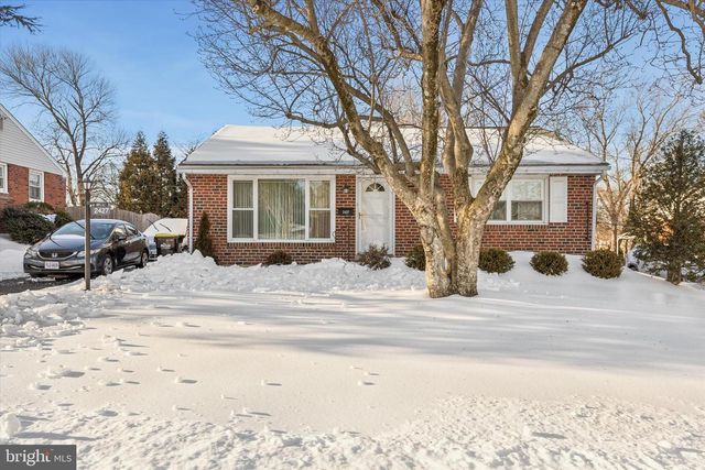 2427 SPRINGVIEW RD, Norristown, PA 19401