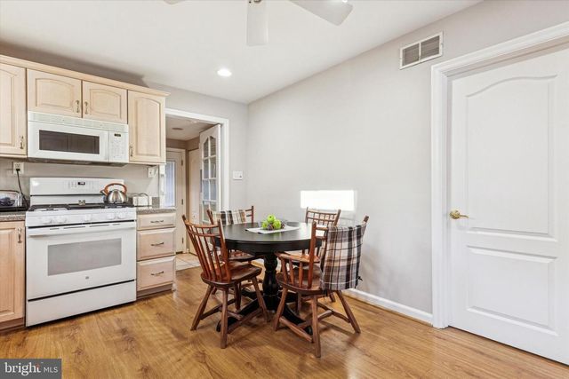 2427 SPRINGVIEW RD, Norristown, PA 19401