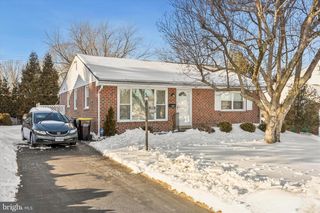 2427 SPRINGVIEW RD, Norristown, PA 19401