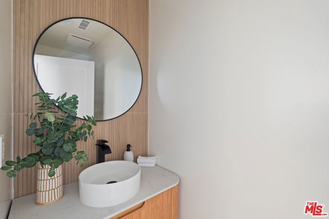 3945 Franklin Street, La Crescenta, CA 91214