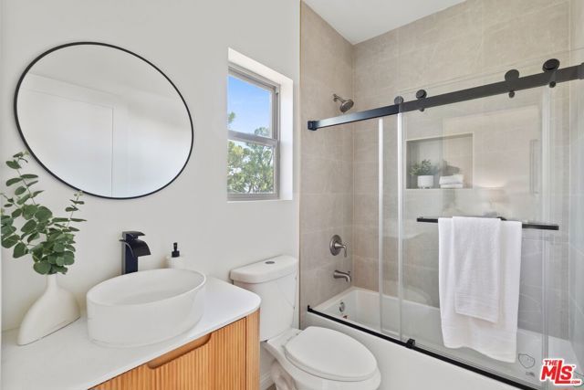 3945 Franklin Street, La Crescenta, CA 91214