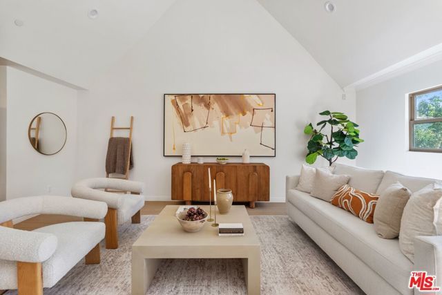 3945 Franklin Street, La Crescenta, CA 91214