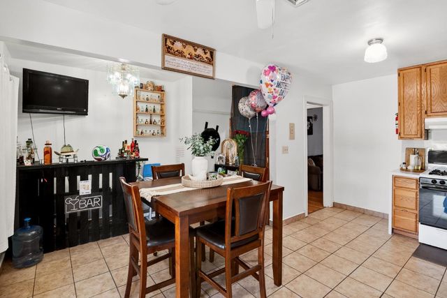 406 E Edison St, Manteca, CA 95336