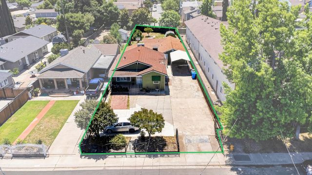406 E Edison St, Manteca, CA 95336