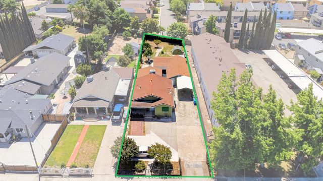 406 E Edison St, Manteca, CA 95336