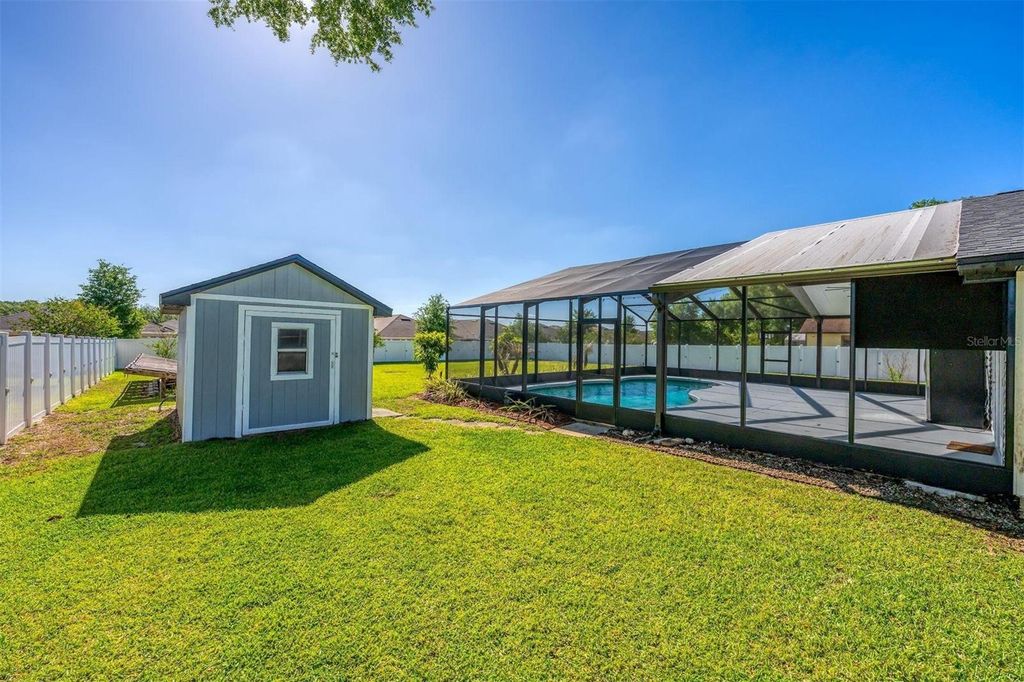 Image 11 of property listing at 1780 HEATHER STREET, Mount Dora, FL 32757