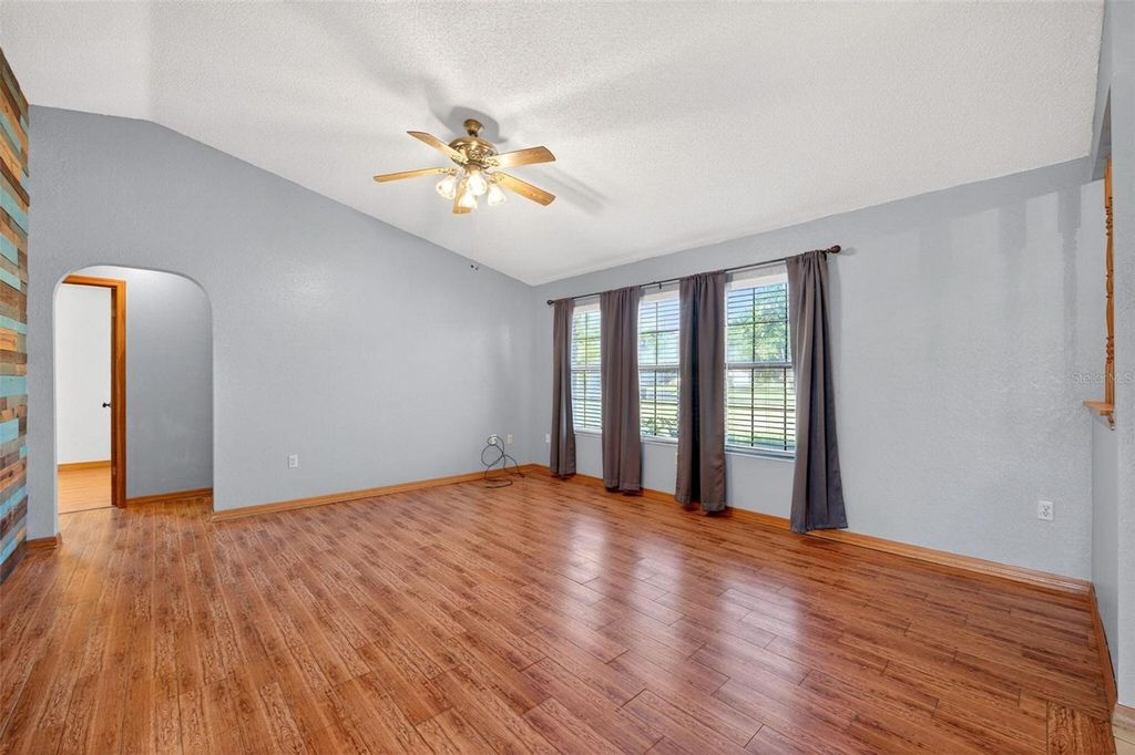 Image 19 of property listing at 1780 HEATHER STREET, Mount Dora, FL 32757