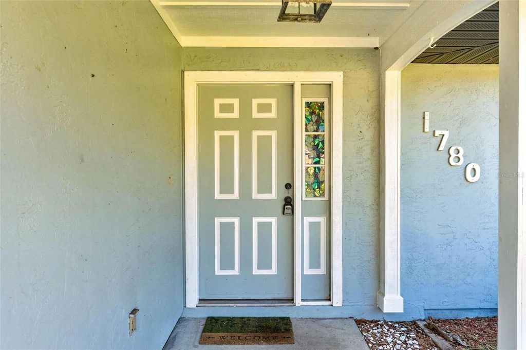 Image 4 of property listing at 1780 HEATHER STREET, Mount Dora, FL 32757