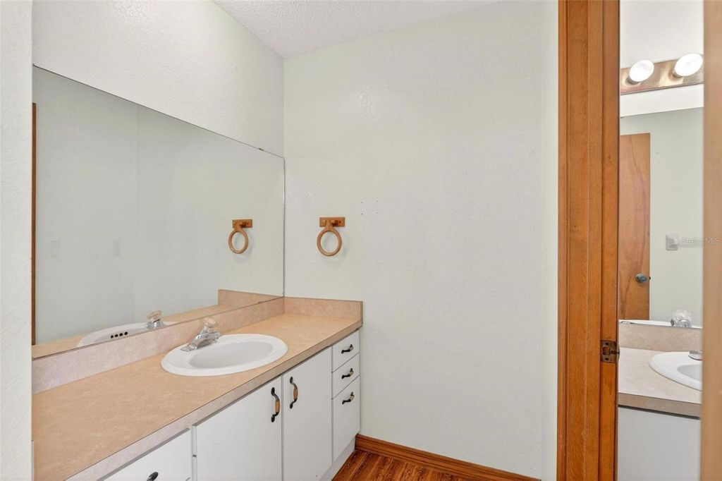 Image 48 of property listing at 1780 HEATHER STREET, Mount Dora, FL 32757