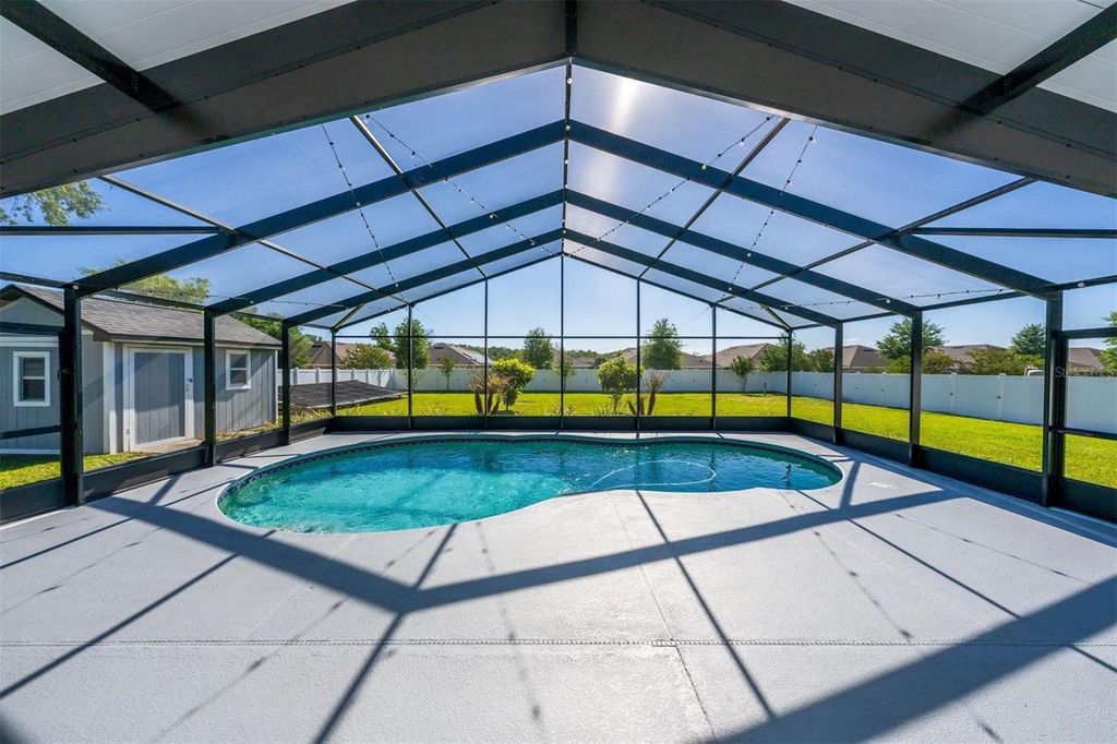 Image 6 of property listing at 1780 HEATHER STREET, Mount Dora, FL 32757