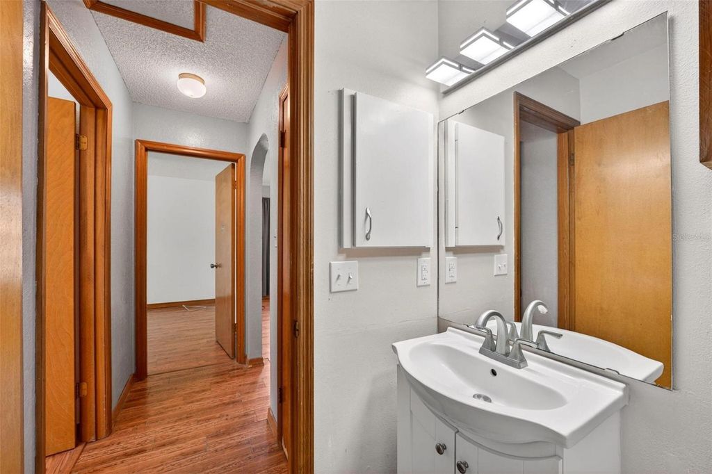 Image 59 of property listing at 1780 HEATHER STREET, Mount Dora, FL 32757