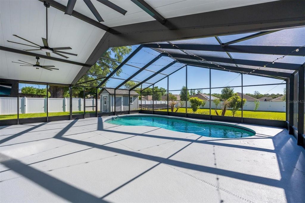 Image 7 of property listing at 1780 HEATHER STREET, Mount Dora, FL 32757