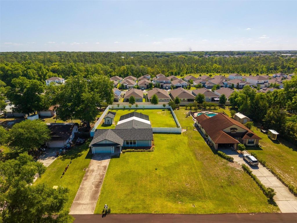 Image 69 of property listing at 1780 HEATHER STREET, Mount Dora, FL 32757