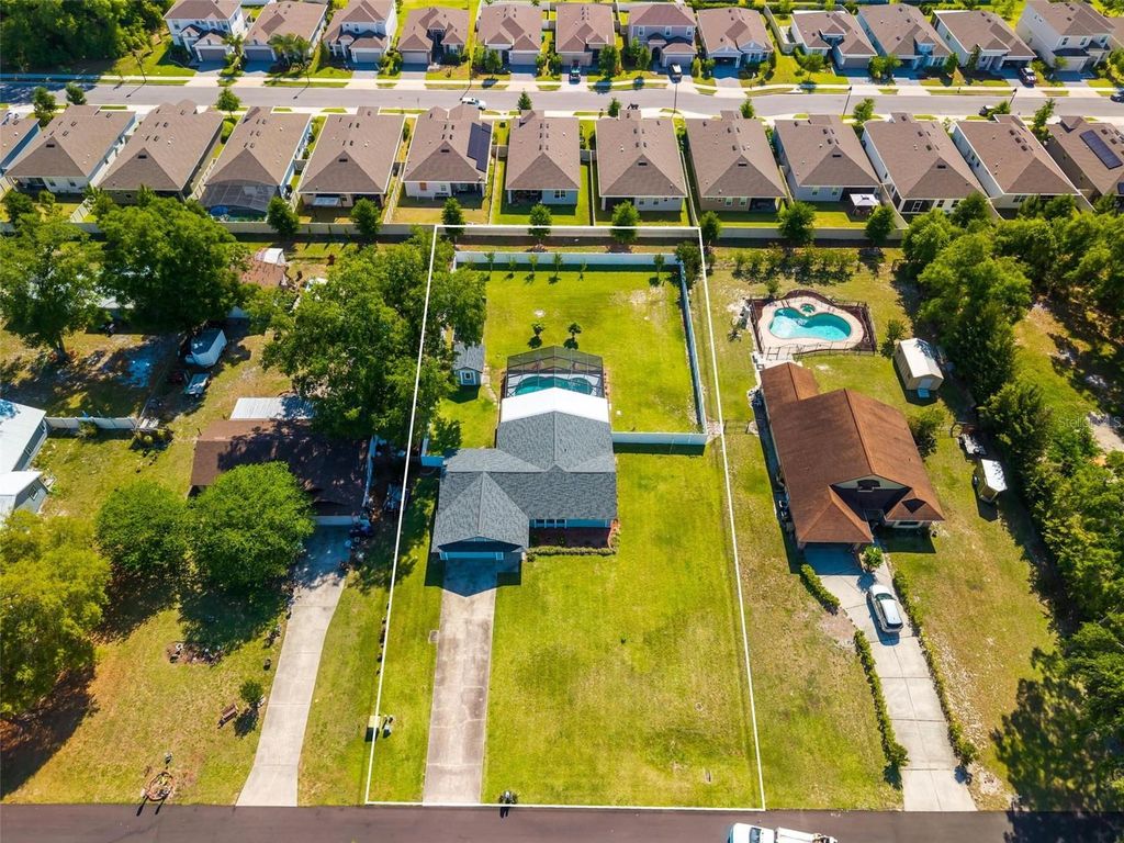 Image 76 of property listing at 1780 HEATHER STREET, Mount Dora, FL 32757