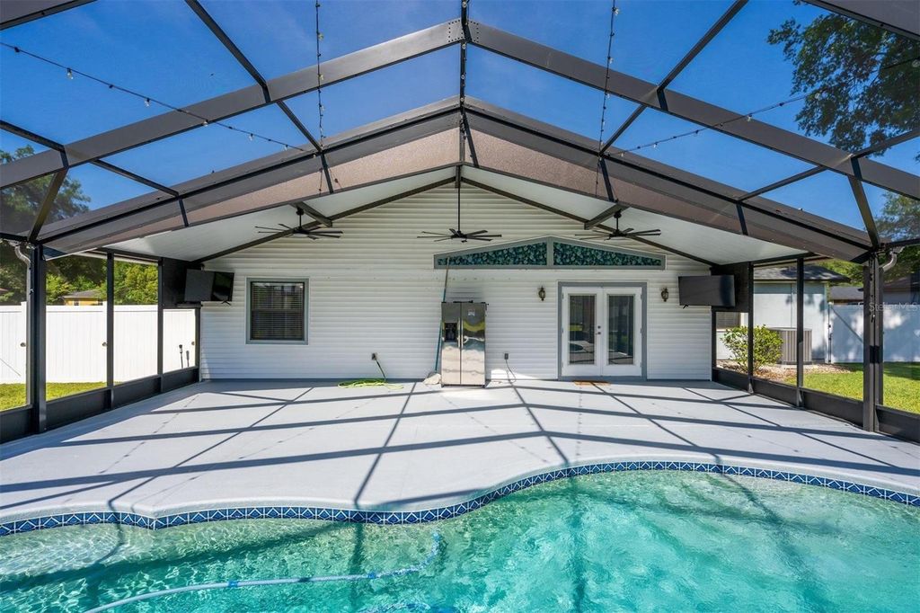 Image 9 of property listing at 1780 HEATHER STREET, Mount Dora, FL 32757