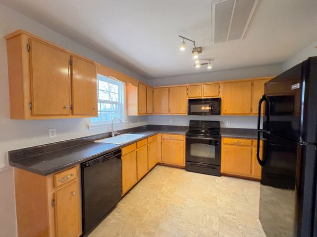 309 Dorchester Dr, Christiana, TN 37037