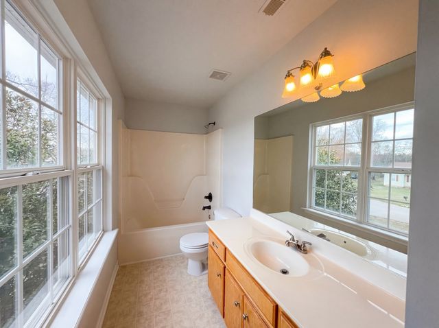 309 Dorchester Dr, Christiana, TN 37037