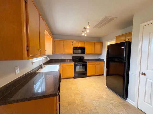 309 Dorchester Dr, Christiana, TN 37037