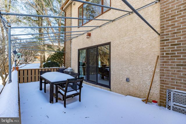 135 FALCON LN, Wilmington, DE 19808